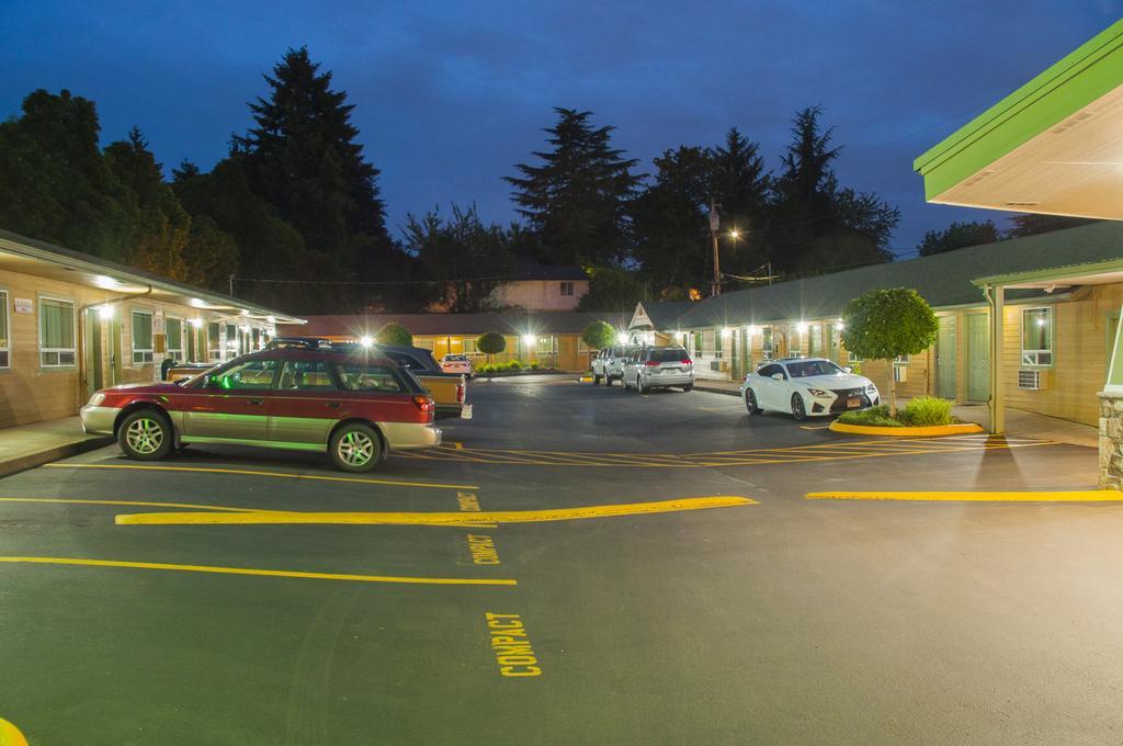 Nordic Inn And Suites Portland Buitenkant foto