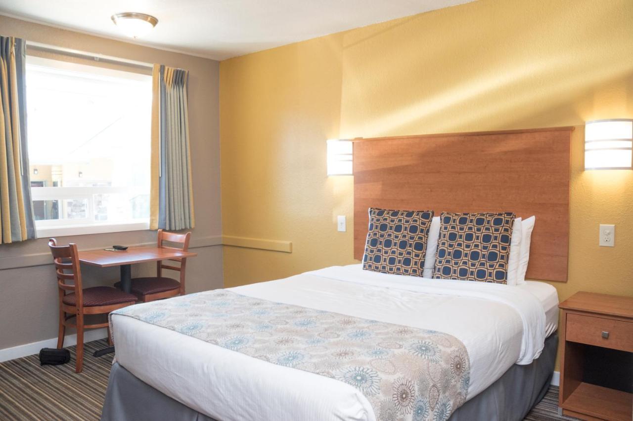 Nordic Inn And Suites Portland Buitenkant foto