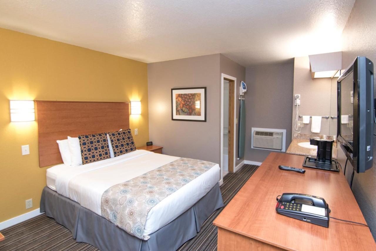 Nordic Inn And Suites Portland Buitenkant foto