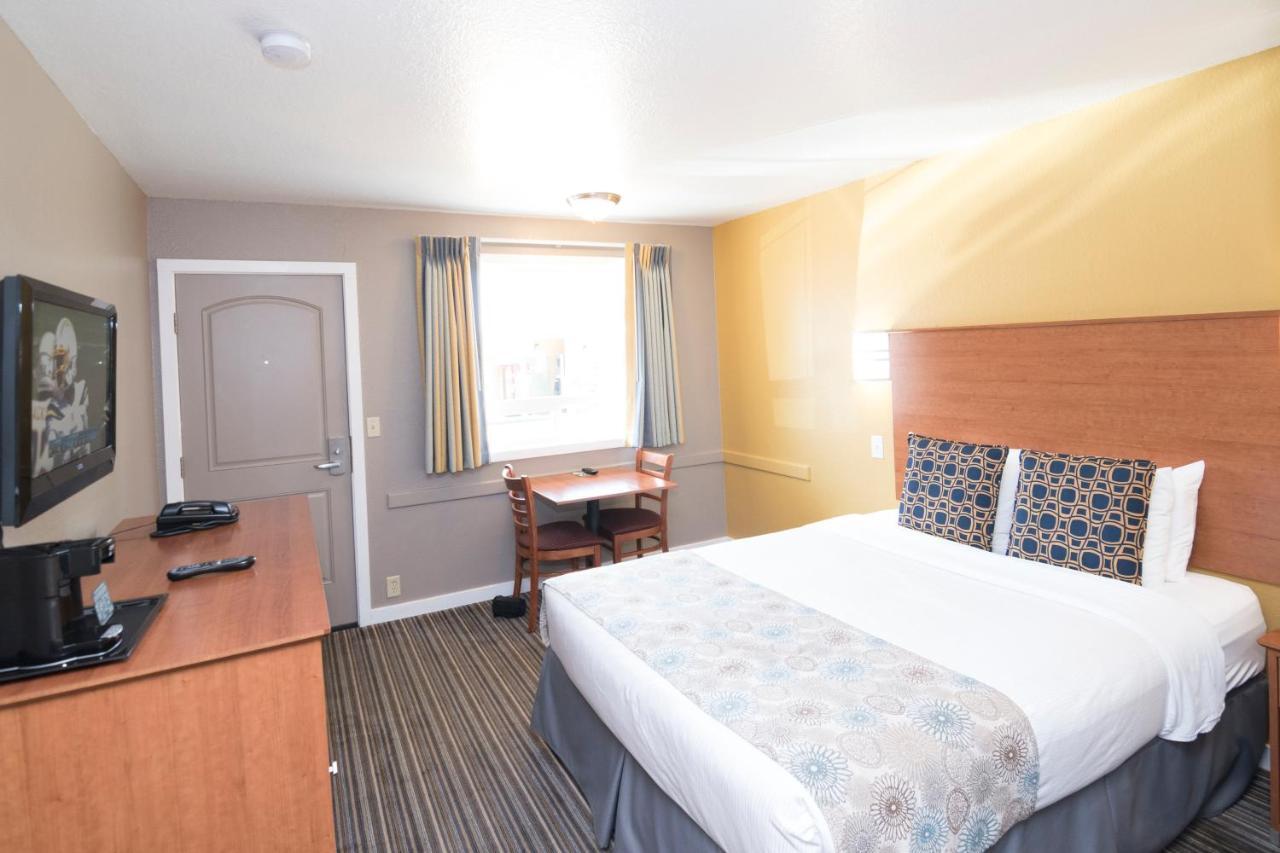 Nordic Inn And Suites Portland Buitenkant foto